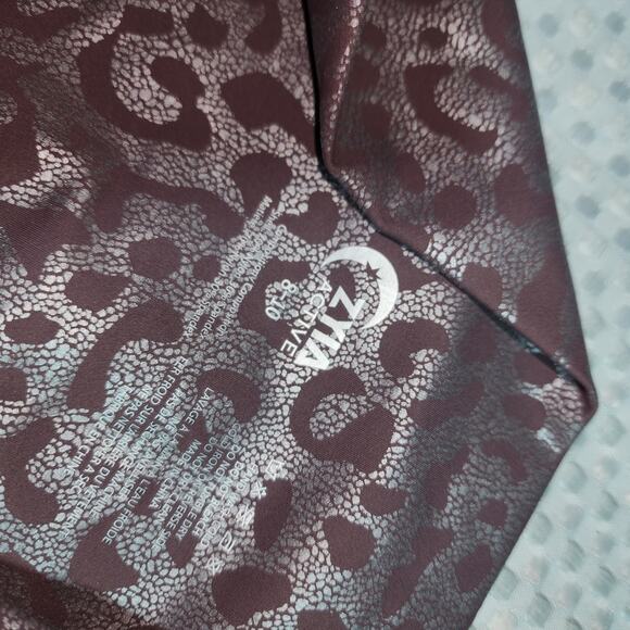 ZYIA NWT WOMENS SIZE 7/8 LILAC LEOPARD HI RISE EXERCISE LEGGINGS ACTIVEWEAR - Picture 3 of 7